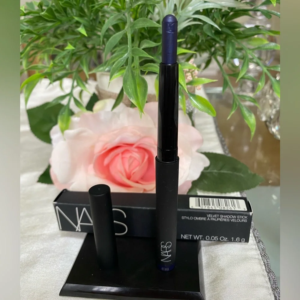 Nars Velvet Shadow Stick Glenan 8261 FULL-SIZE